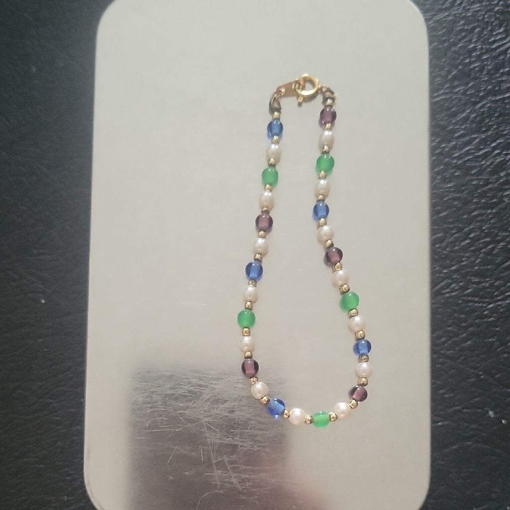 Elegant Multicolor Beaded Bracelet